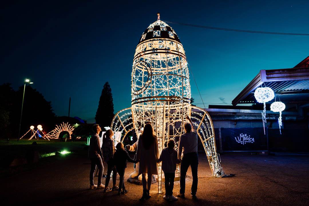 LUMAGICA Lichterparks verzaubern mit ihren atemberaubenden Illuminierungen von Raketen, Tieren und Co.