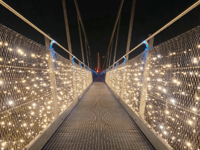 Erlebt die 115 lange und 406m hohe Hängebrücke Highline179 zum Sonderpreis als AddOn.